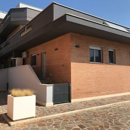 Casa Vacanza Surf & Kite فيوميتشينو المظهر الخارجي الصورة