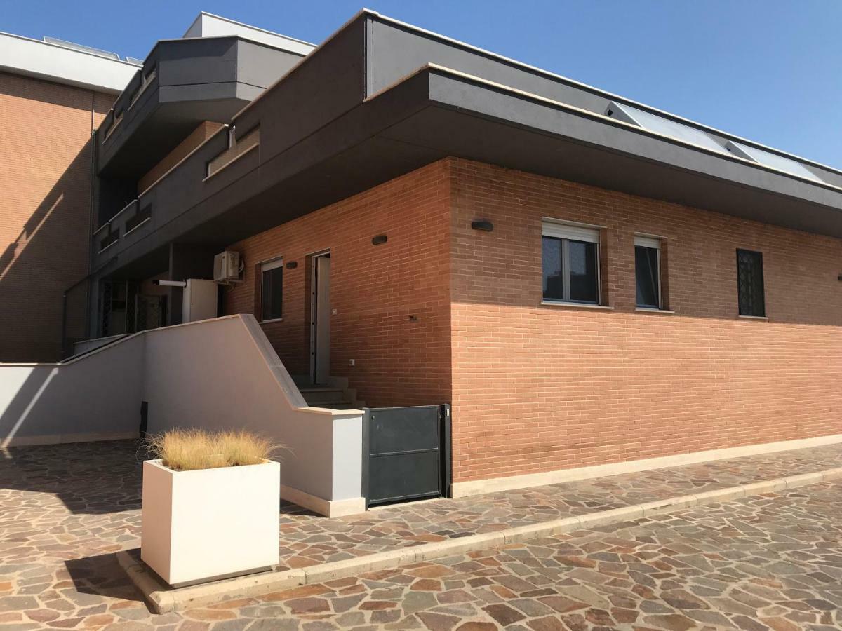 Casa Vacanza Surf & Kite فيوميتشينو المظهر الخارجي الصورة