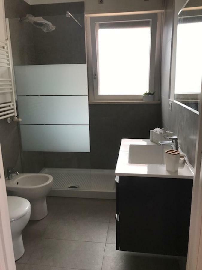 Casa Vacanza Surf & Kite فيوميتشينو المظهر الخارجي الصورة